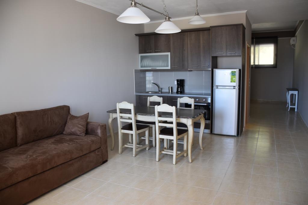 Aperanto House Paralia Loutsas 외부 사진