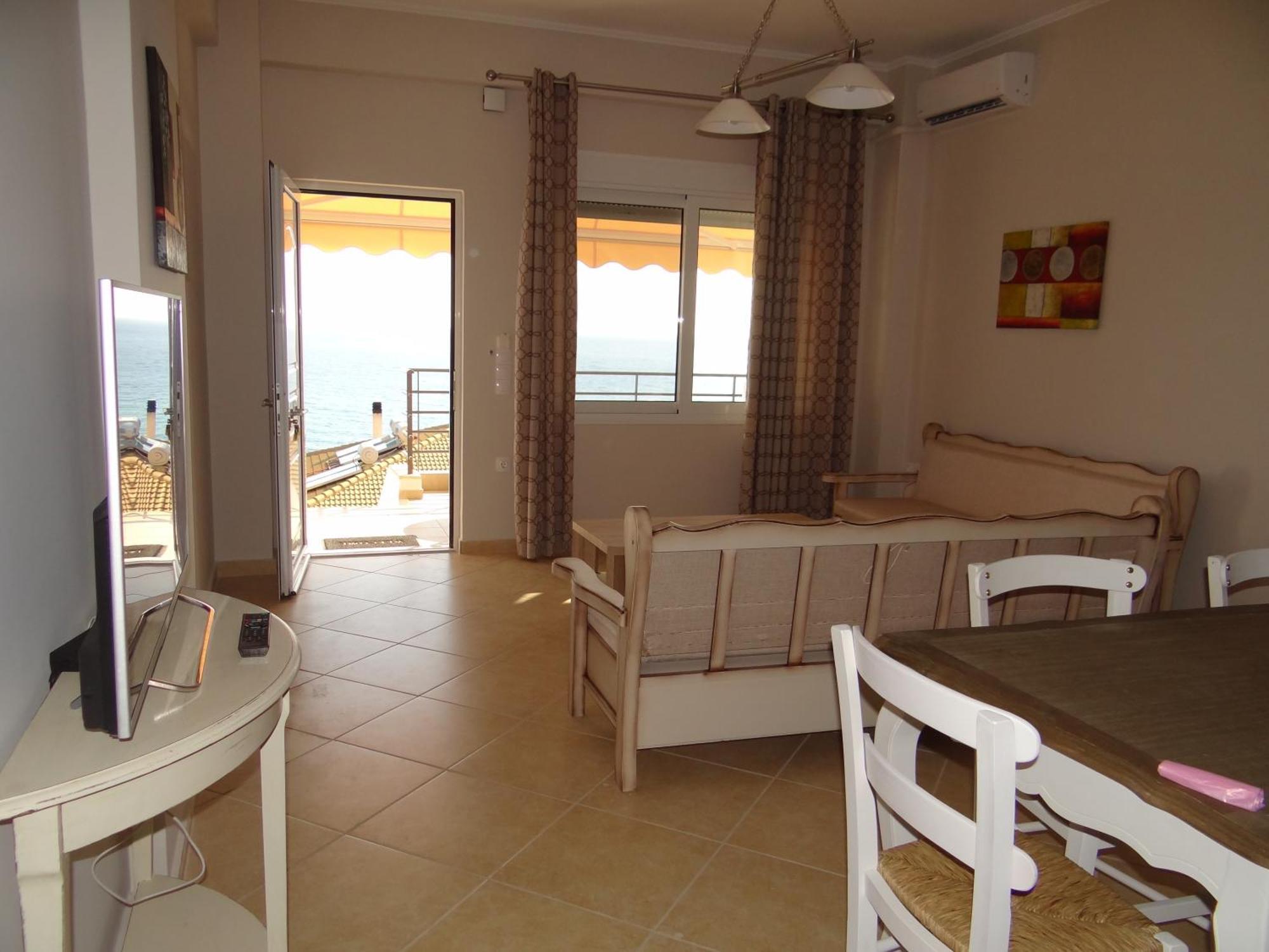 Aperanto House Paralia Loutsas 객실 사진