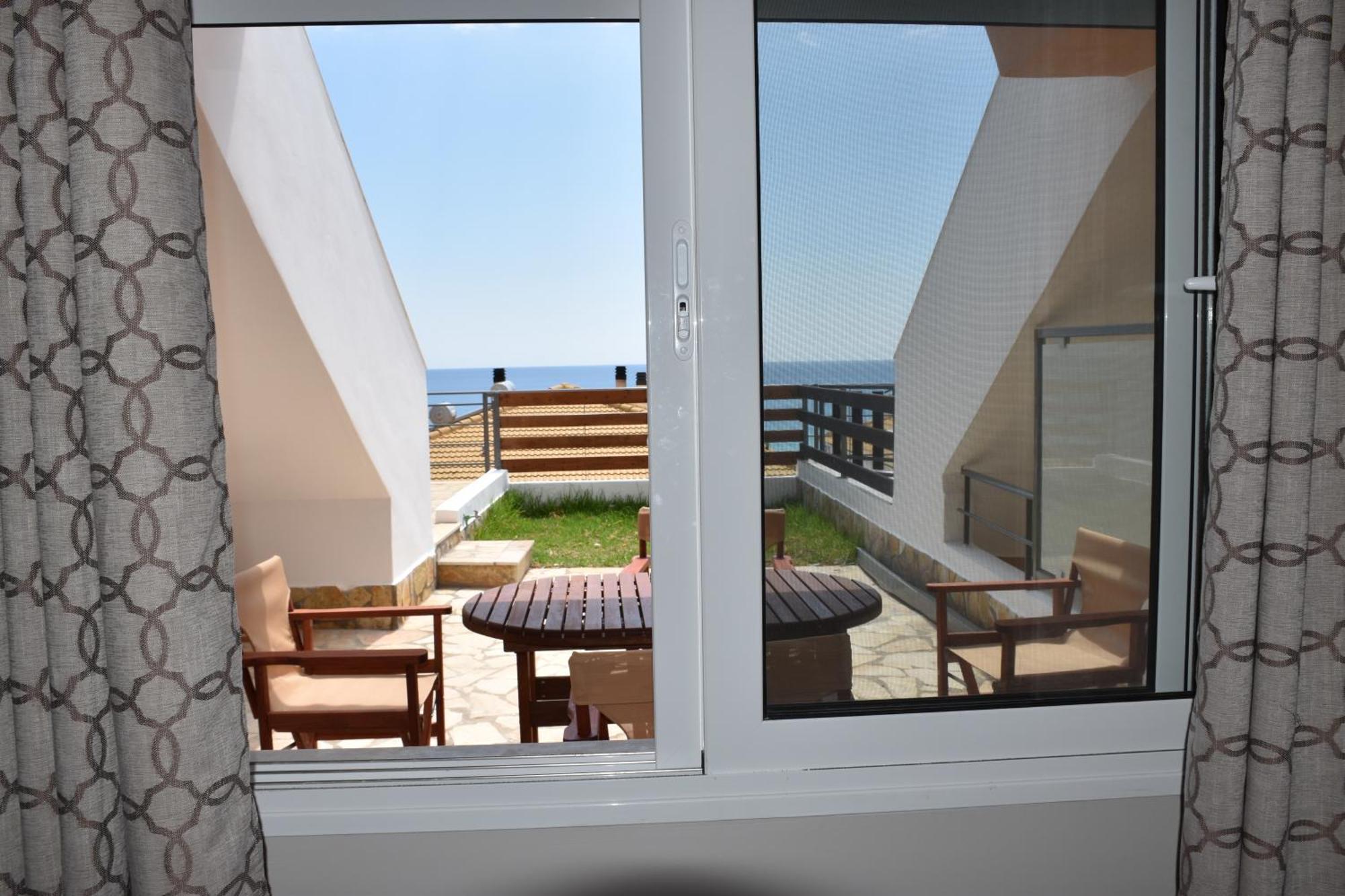 Aperanto House Paralia Loutsas 객실 사진