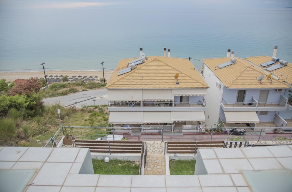 Aperanto House Paralia Loutsas 외부 사진