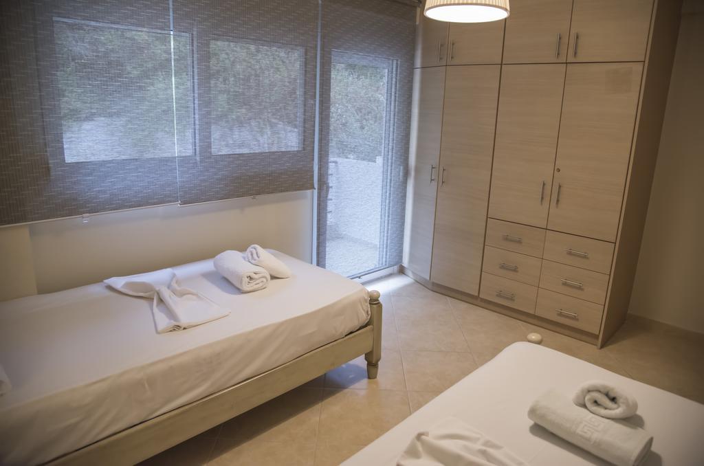 Aperanto House Paralia Loutsas 외부 사진