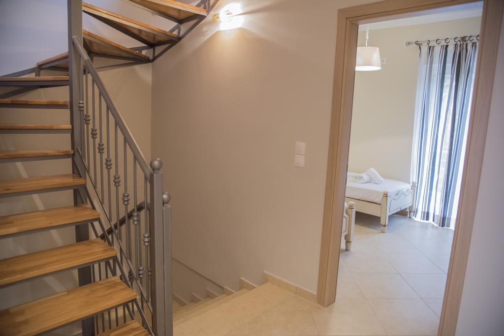 Aperanto House Paralia Loutsas 외부 사진