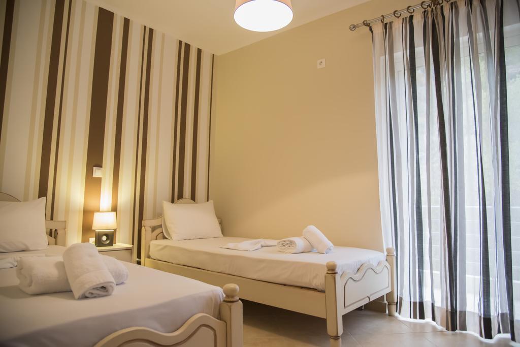 Aperanto House Paralia Loutsas 외부 사진