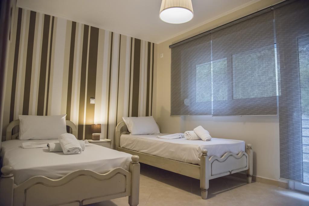 Aperanto House Paralia Loutsas 외부 사진