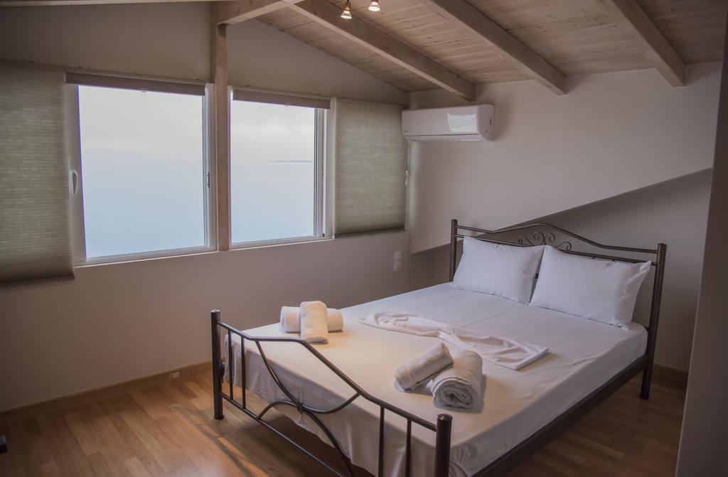 Aperanto House Paralia Loutsas 외부 사진