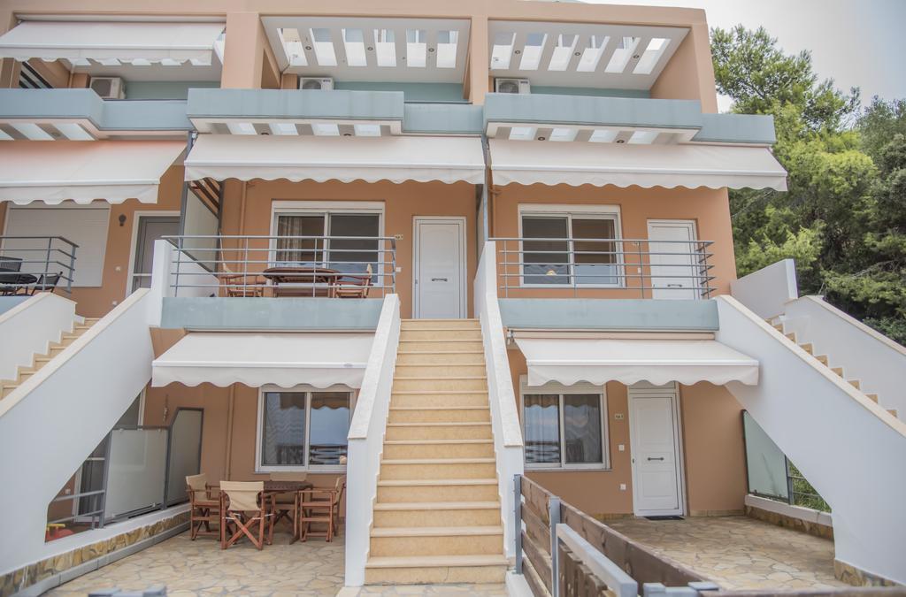 Aperanto House Paralia Loutsas 외부 사진