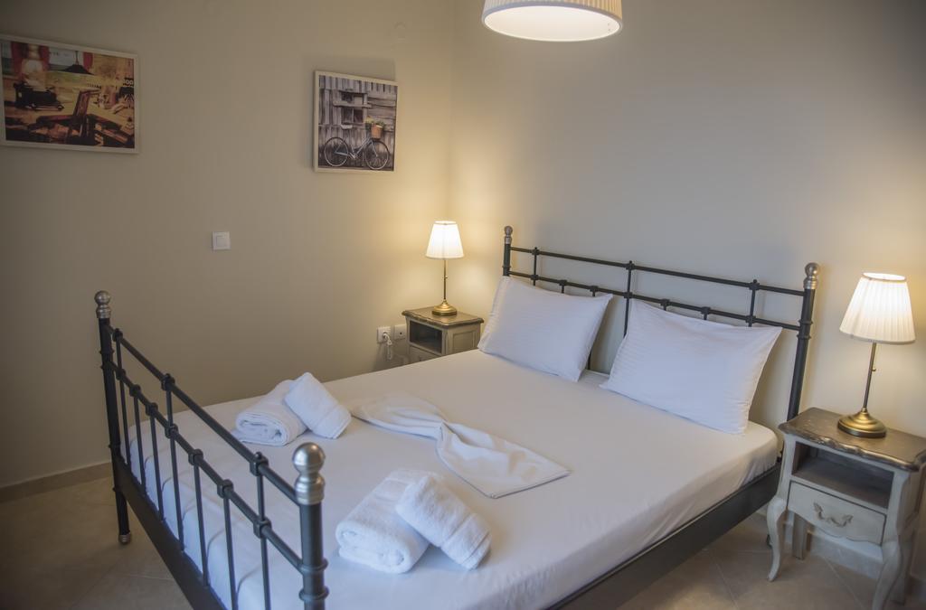 Aperanto House Paralia Loutsas 외부 사진